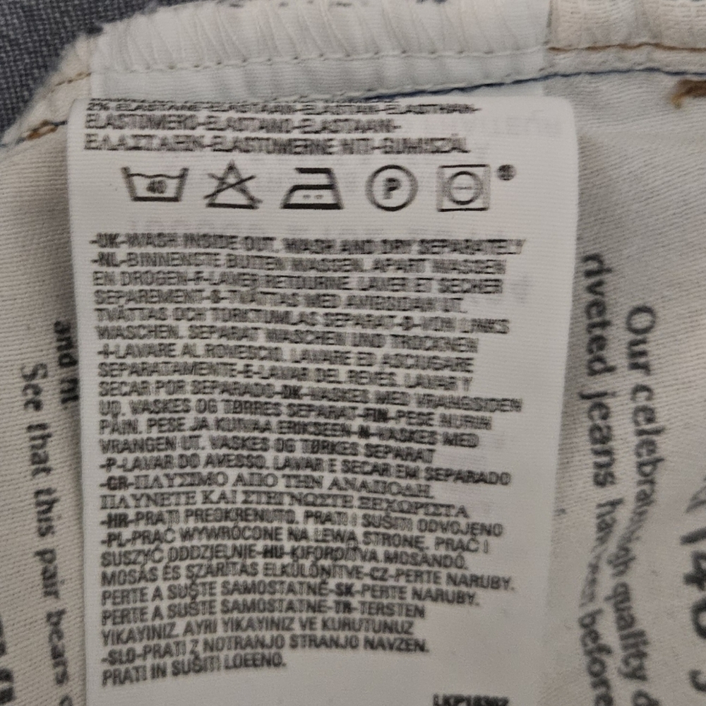 Perfect Waist Bootcut LEVI’S 525 Jeans Size 32/34 - Picture 11 of 11